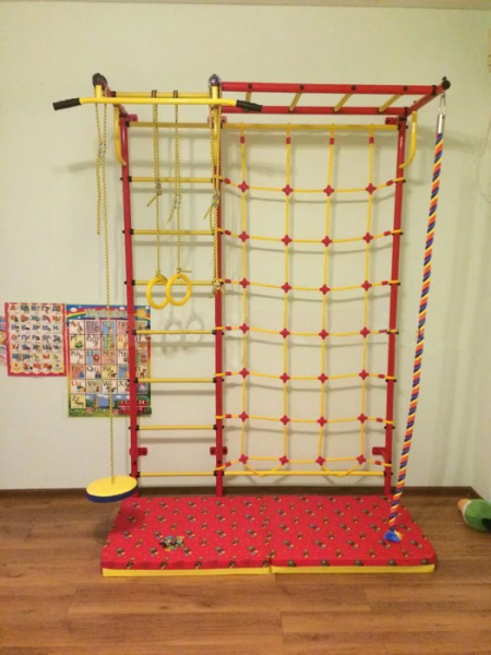 Детский спортивный комплекс ДСК "Пионер-С4Р" с сетью красный-желтый